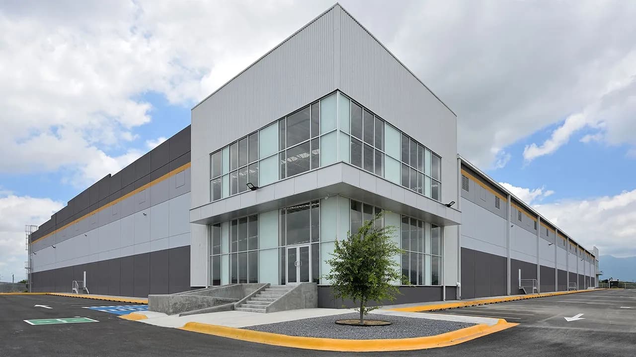 Nave Industrial en Renta en Monterrey, Nuevo León | 13,878 m² - Vista 1