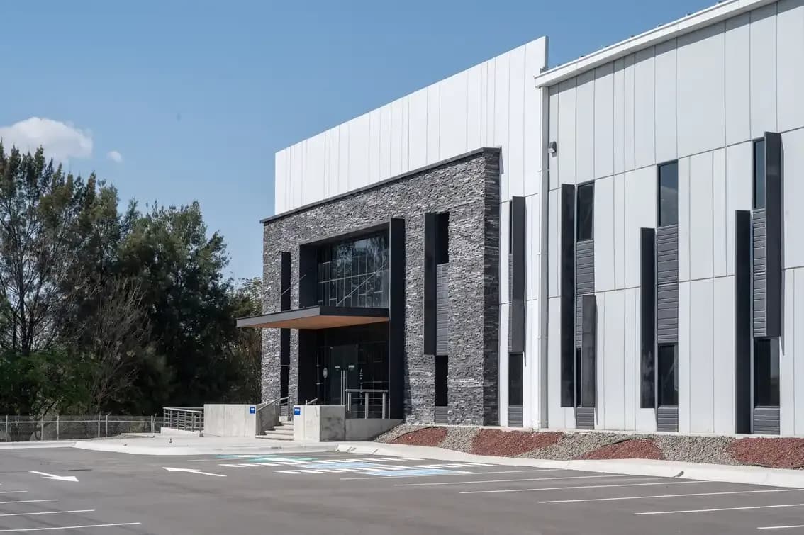 Nave Industrial de 6,245 m² en Renta en Standalone