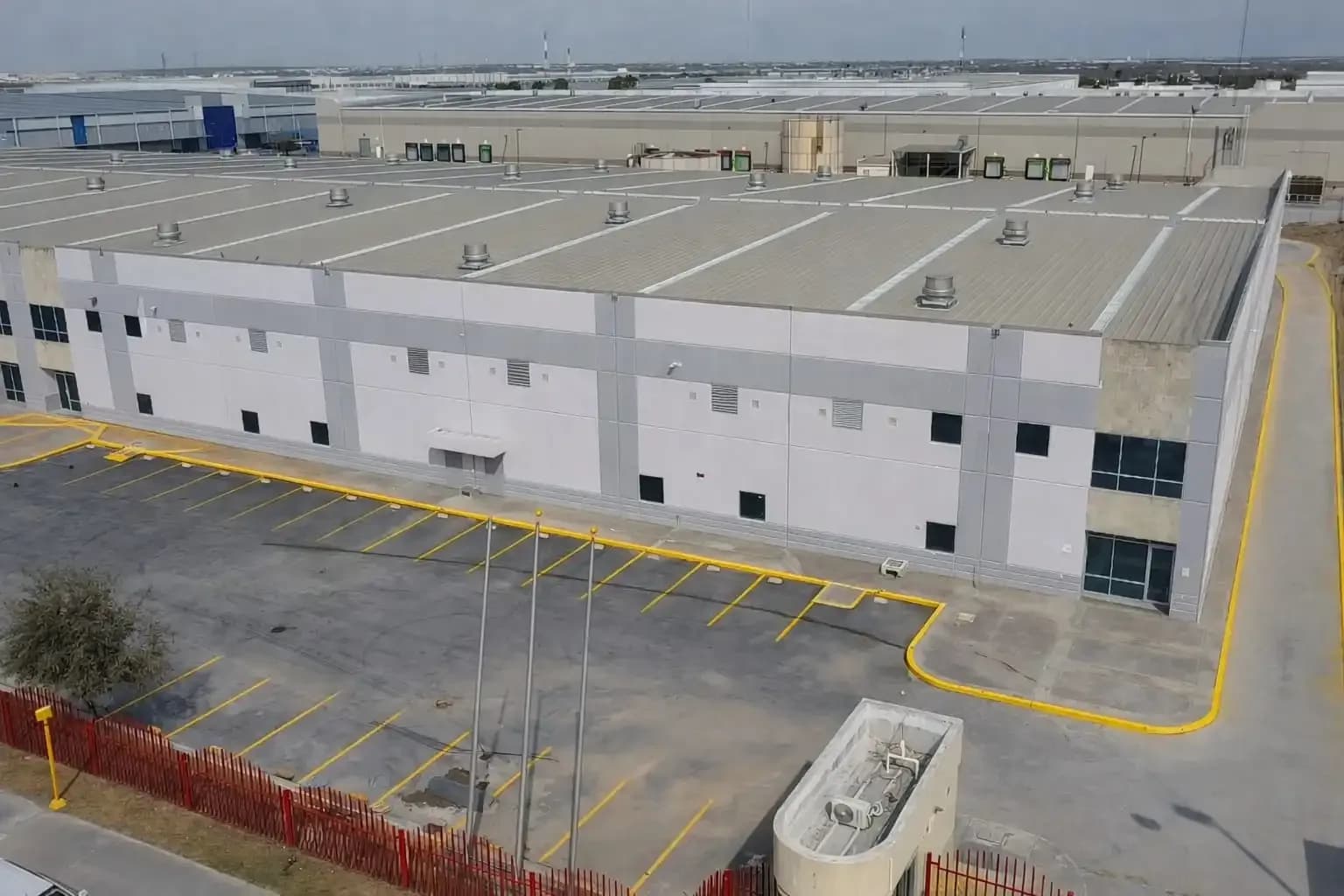 Nave Industrial de 3,795 m² For Lease en Nuevo Laredo Poniente
