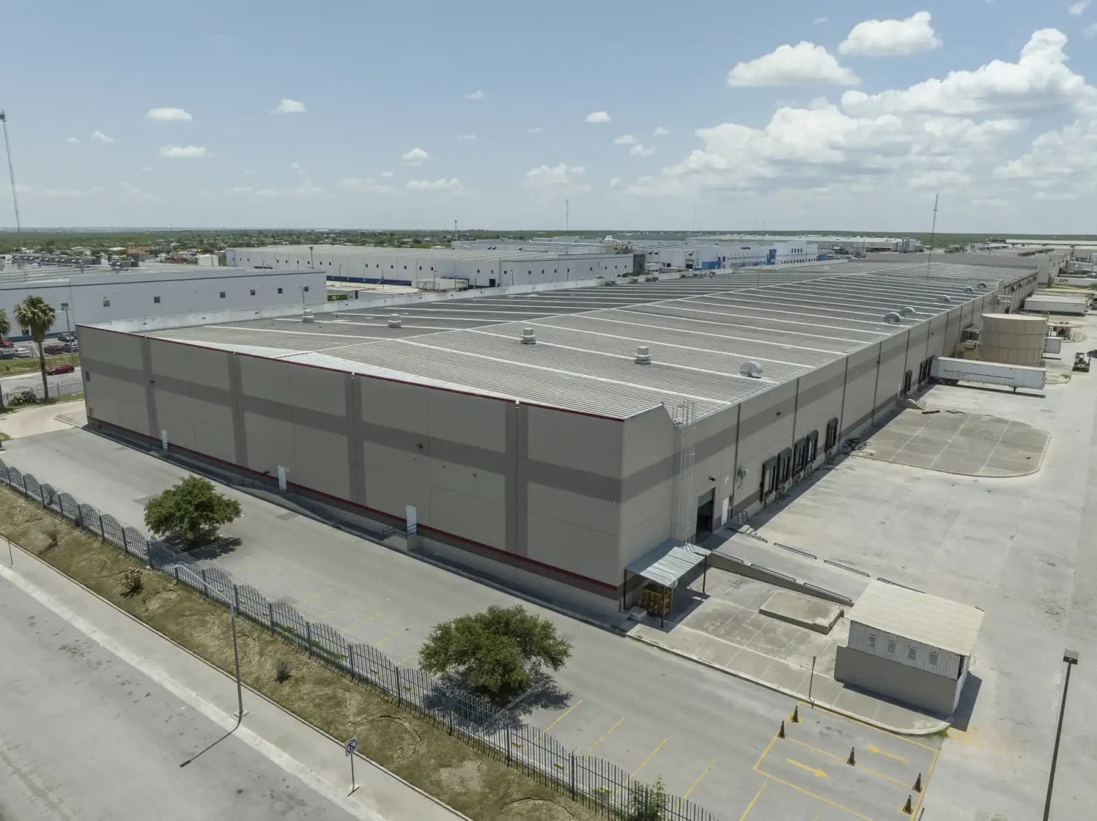 Nave Industrial de 22,320 m² For Lease en Nuevo Laredo Poniente