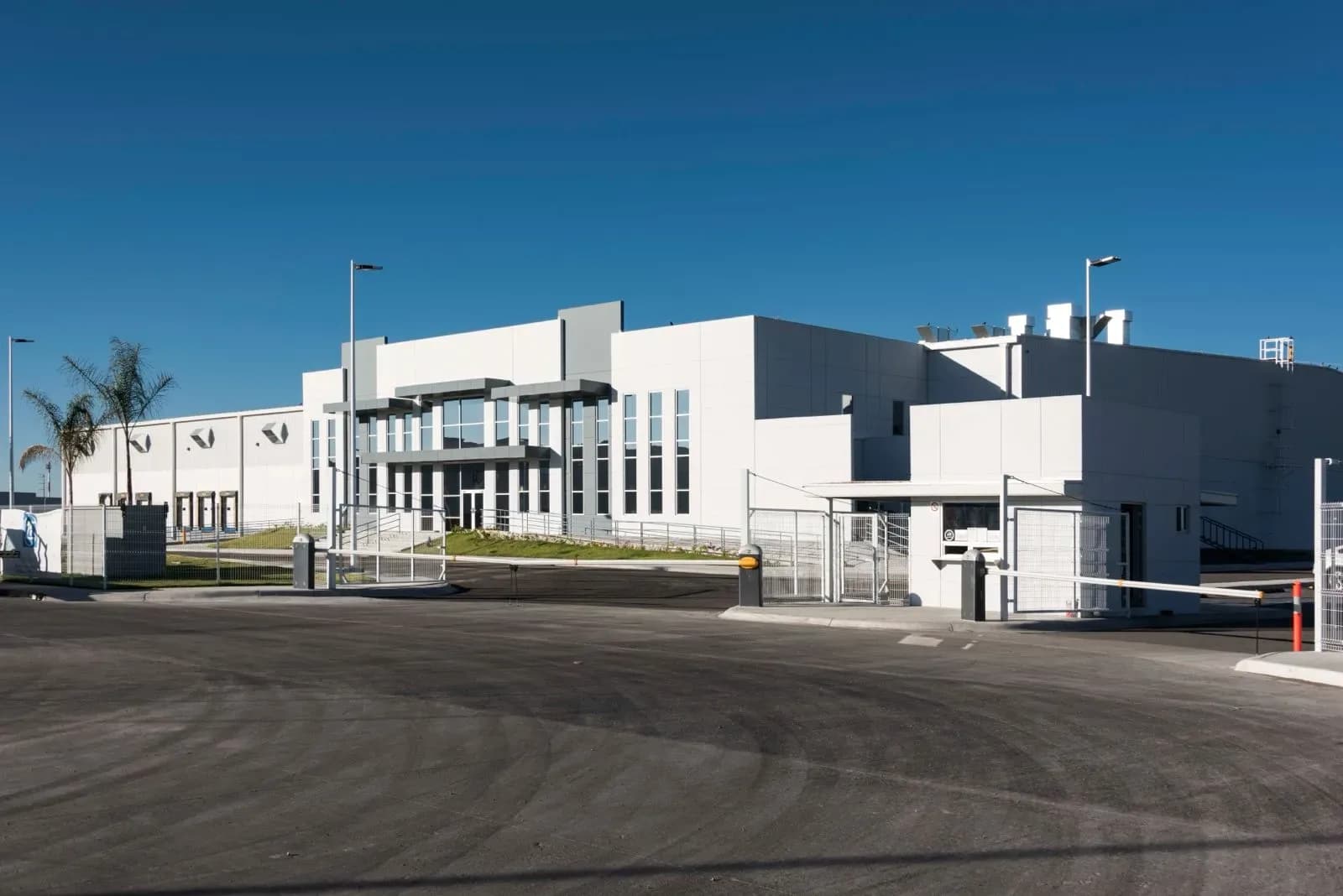 Nave Industrial de 9,221 m²