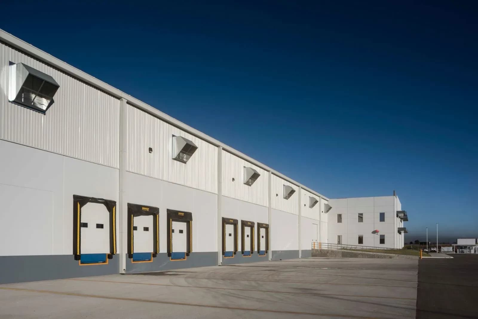 Nave Industrial de 9,221 m² 1