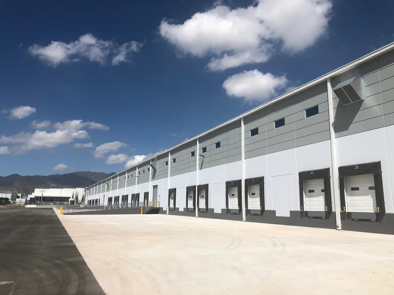 Nave Industrial de 17,803 m² 1