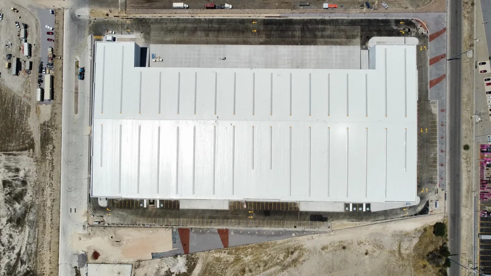 Nave Industrial de 4,682 m² 4
