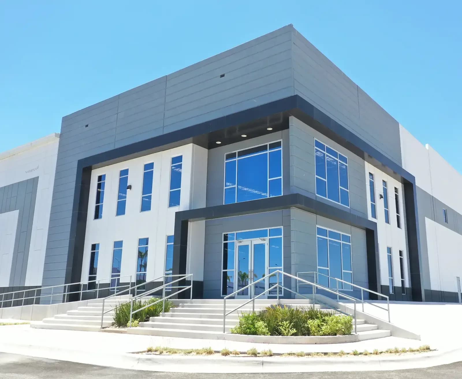Nave Industrial de 17,006 m²
