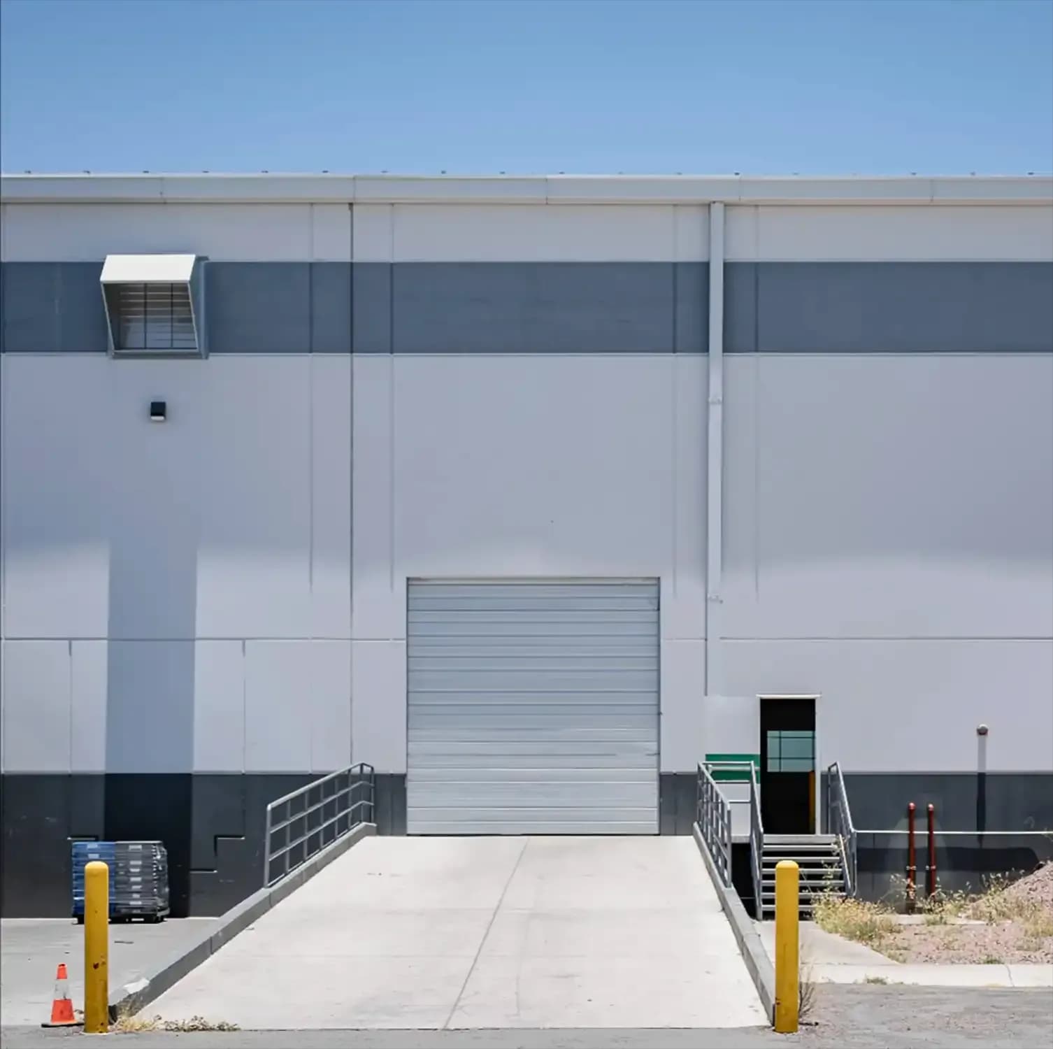 Nave Industrial de 17,006 m² 2