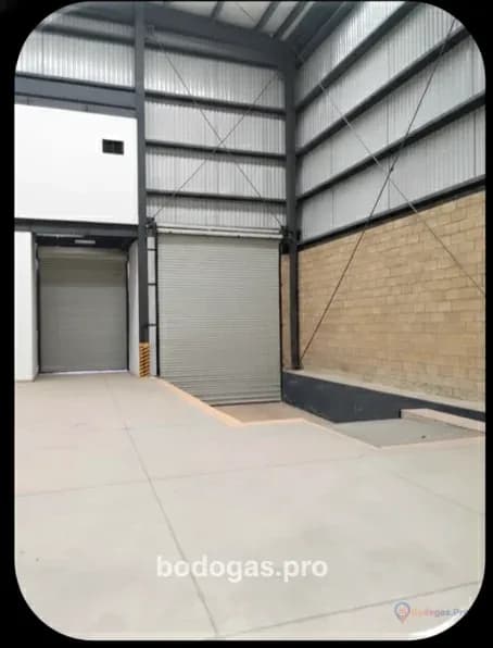 Industrial Warehouse for Lease 674m2 C04 - Elite Santa Lucía Industrial Parks, Guadalajara 2