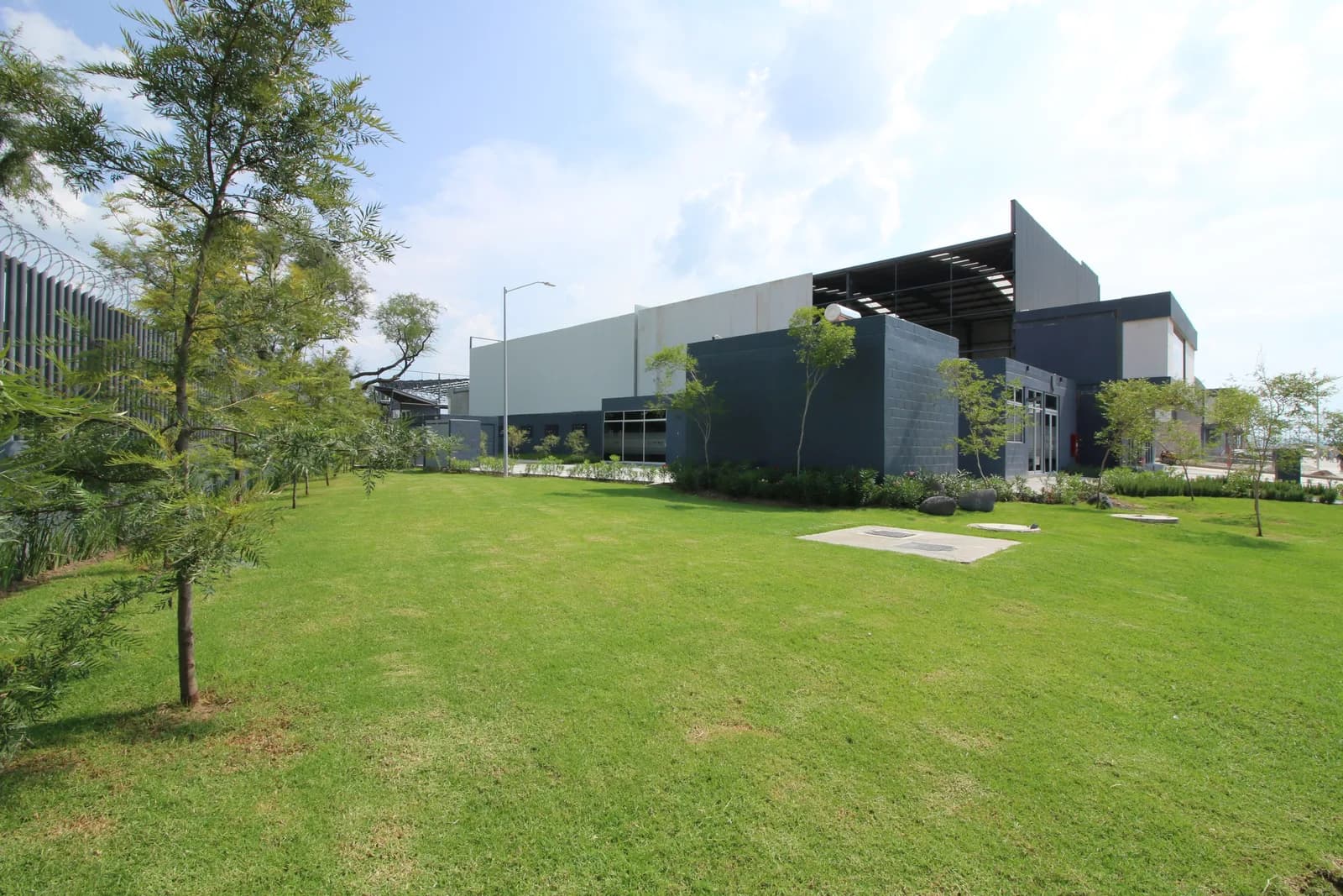 Industrial Warehouse for Lease - Elite Aeropuerto I A10 5