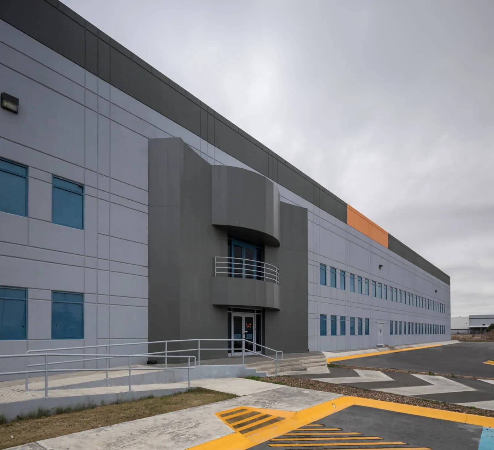 Nave Industrial de 6,271 m²