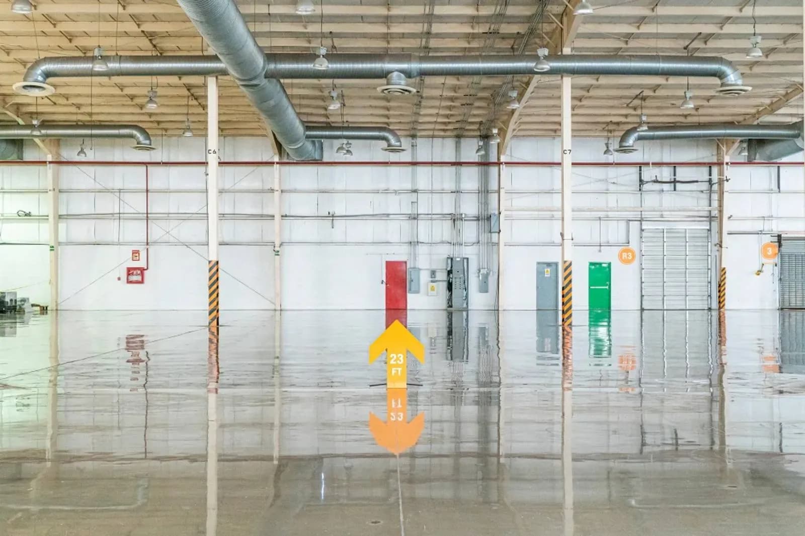 Nave Industrial de 4,500 m² 3