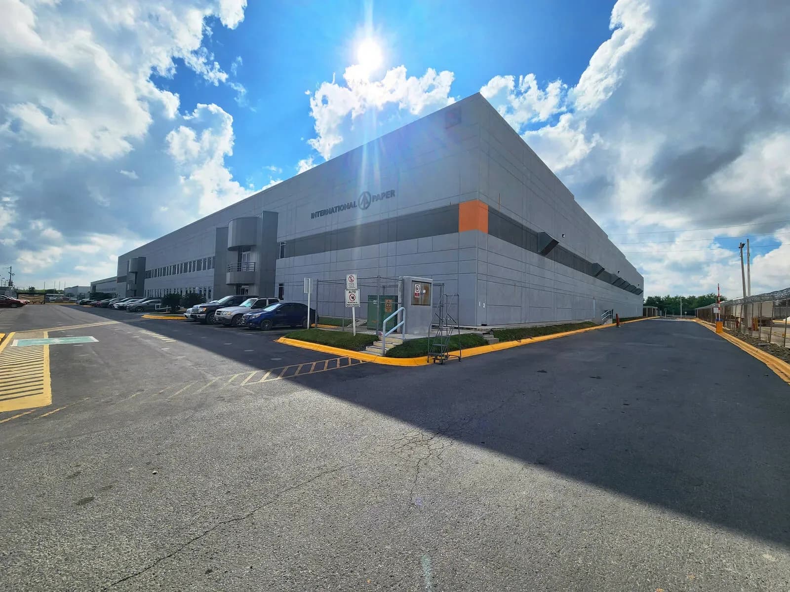 Nave Industrial de 9,315 m²