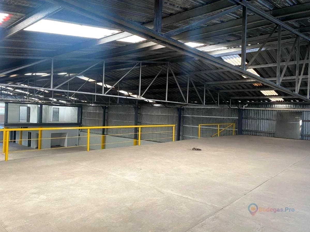 Industrial Warehouse 1246m² con 0 Andenes en Jalisco, San Pedro Tlaquepaque Periférico Sur 1