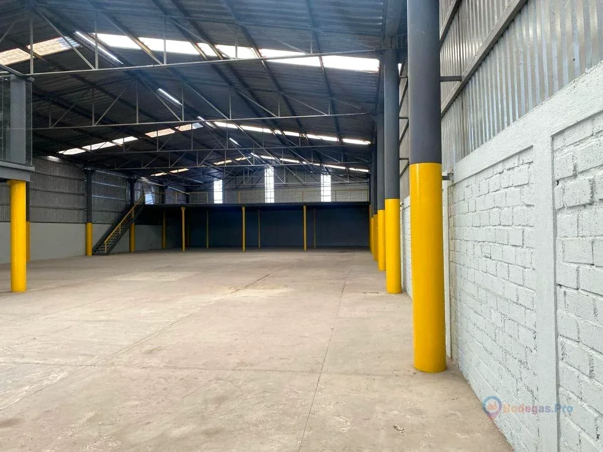 Industrial Warehouse 1246m² con 0 Andenes en Jalisco, San Pedro Tlaquepaque Periférico Sur 3
