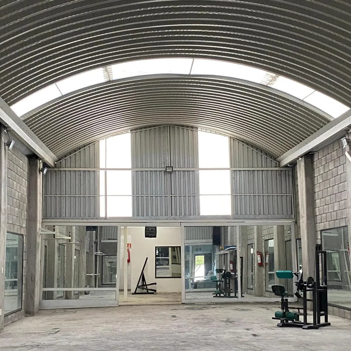 Bodega industrial en venta - Fotografía 1