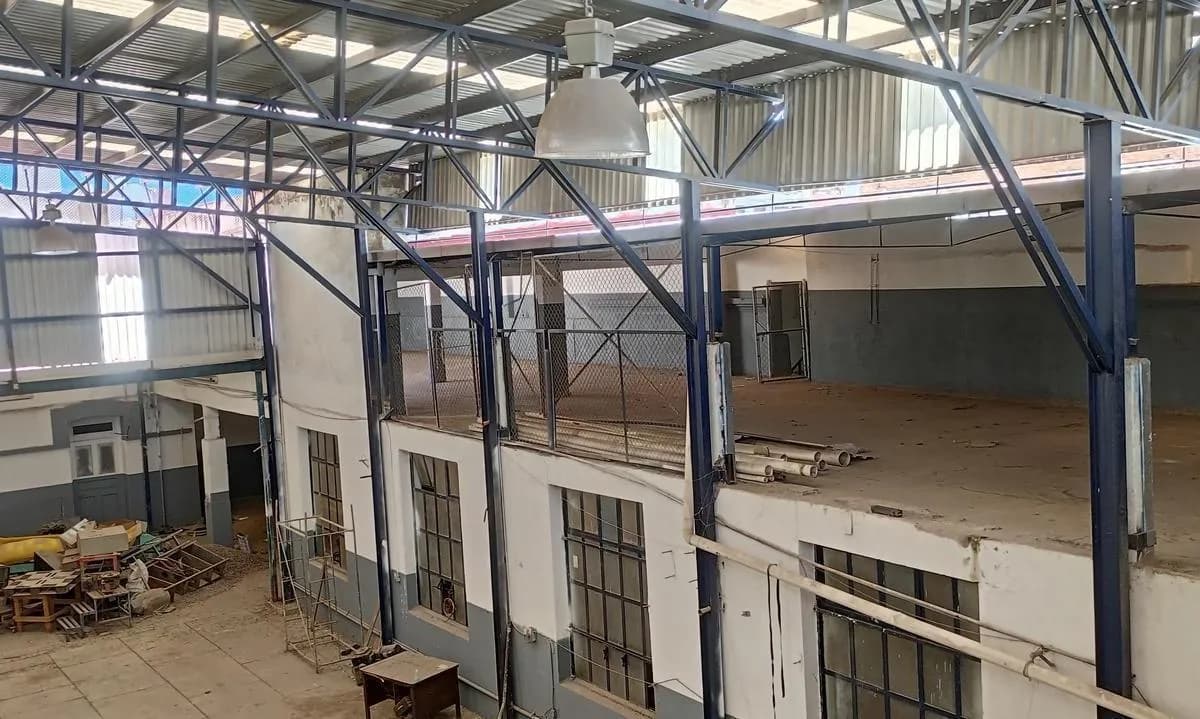 Bodega industrial en venta - Fotografía 1