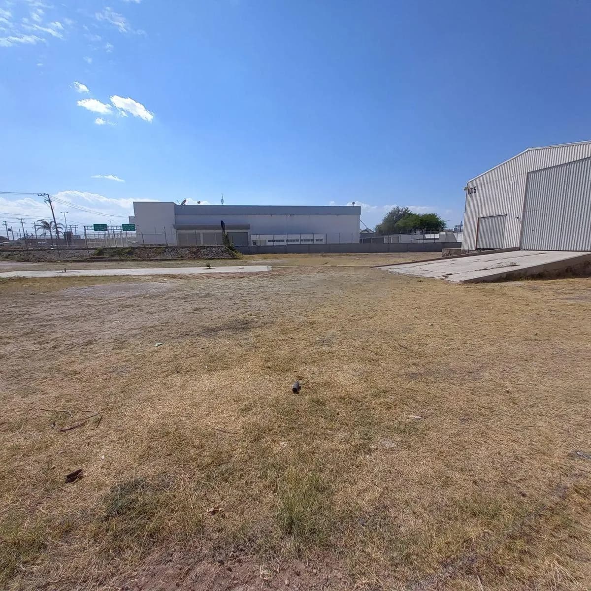 Bodega industrial en venta - Fotografía 1