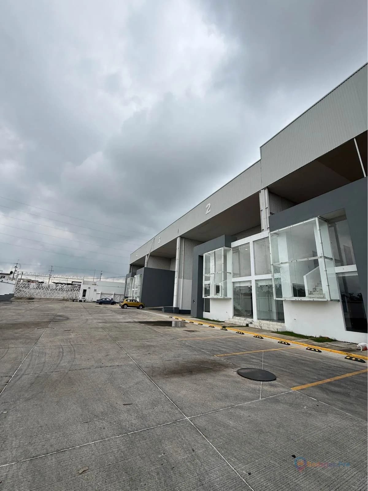 Industrial Warehouse 6000m² con 14 Andenes en Jalisco, Zapopan La Sale del Astillero