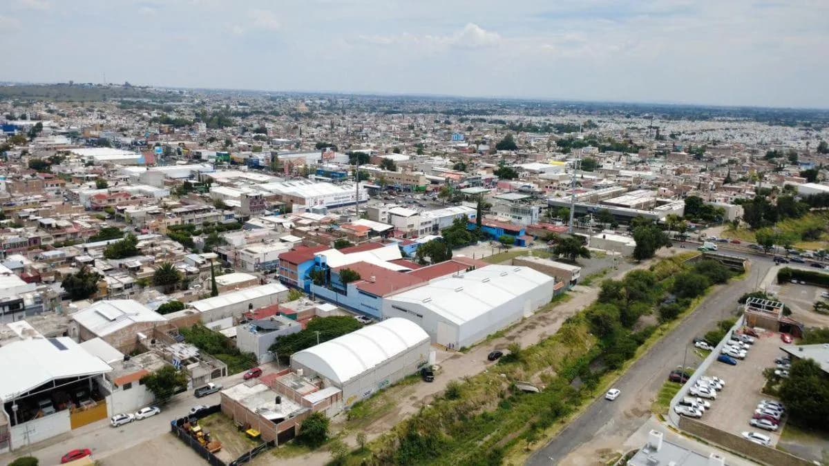 Bodega industrial en venta - Fotografía 1